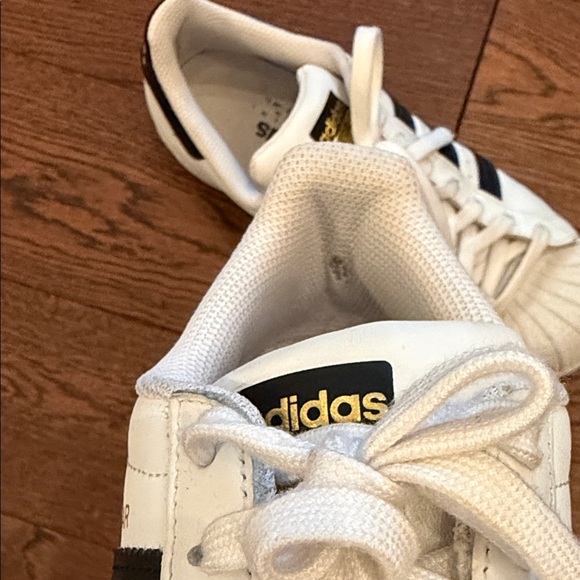 Adidas Superstar White with Black Stripes - Picture 4 of 6